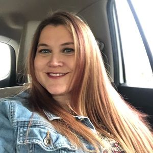 Meet your Posher, Kelly